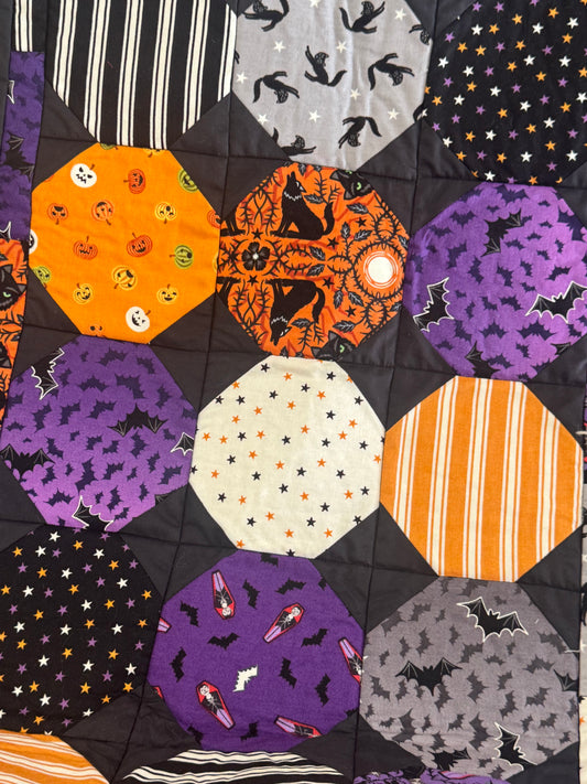 Lewis & Irene |Transylvania Glow | Charm Pack + free pattern