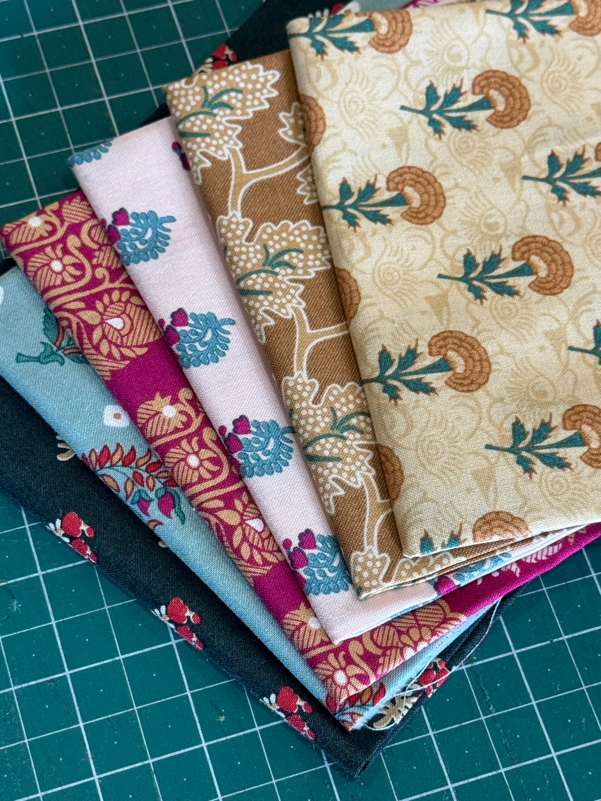 Fat Quarter Bundle - Indian summer