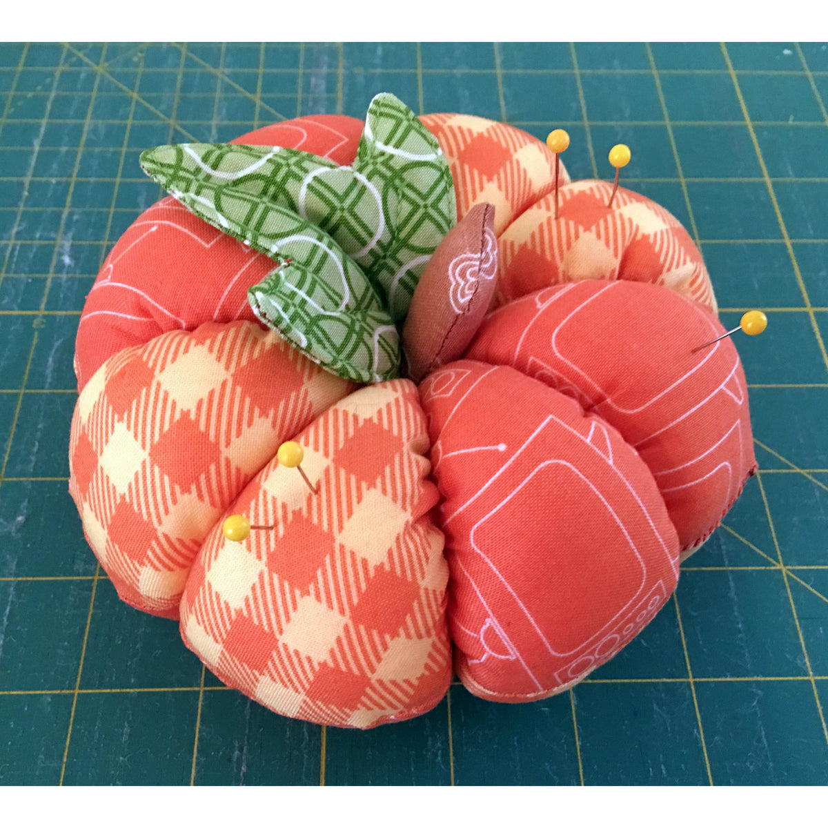 Quilters Trading Post | Pumpkin Pincushion