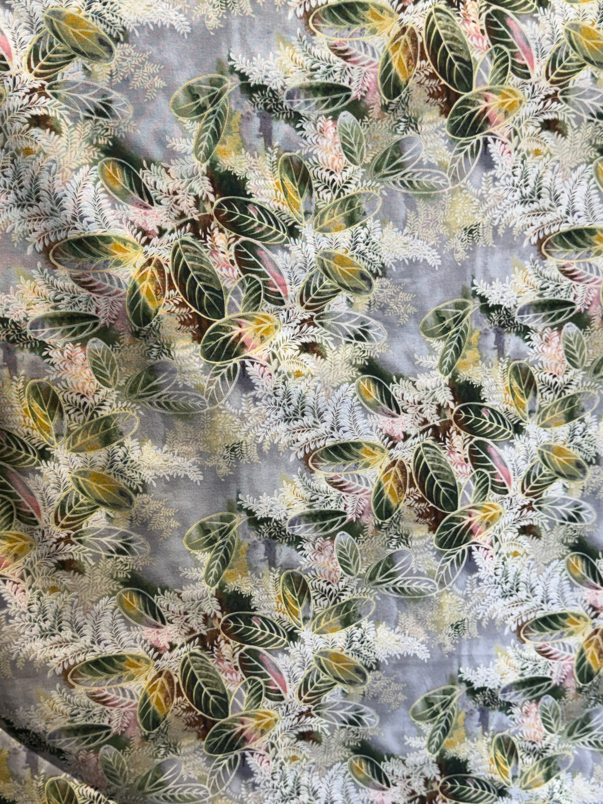 Fabri Quilt | Shimmering Bouquets £8pm