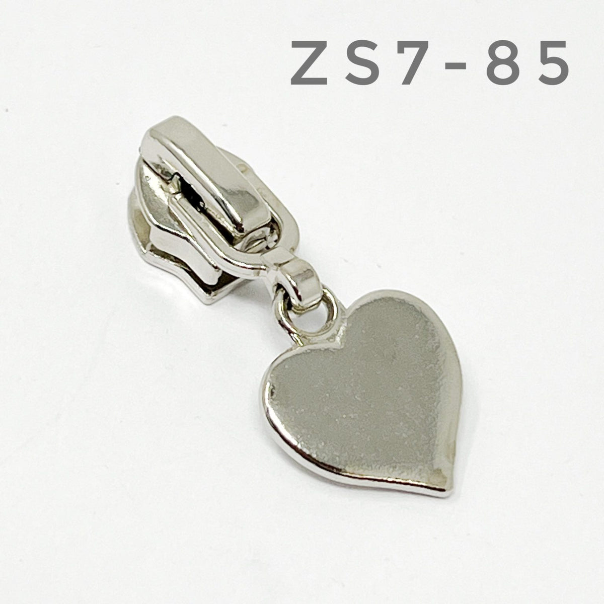 S7 No.5 Deluxe Heart Zip Slider in Silver. ZS7-85