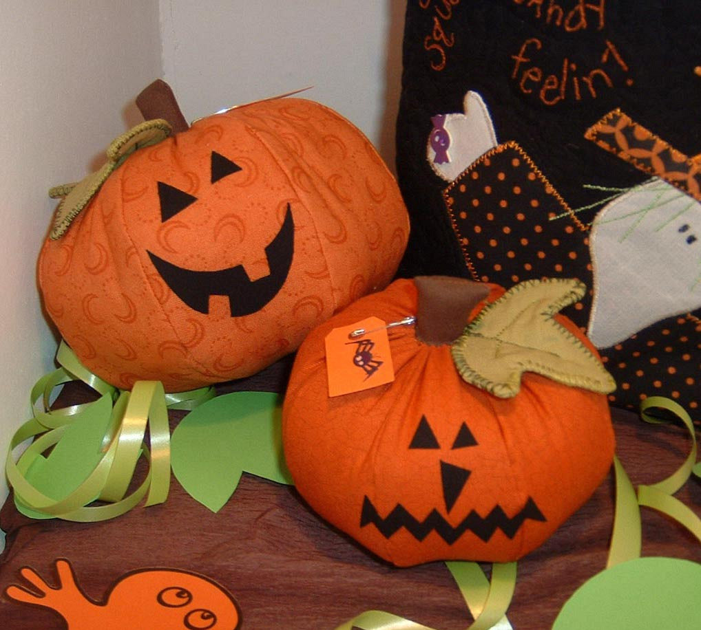 Quilters Trading Post | Fabric Pumpkins