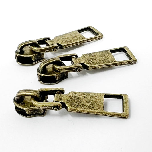 S7 No.5 Deluxe 3 Piece Zip Slider in Antique Brass. ZS7-107